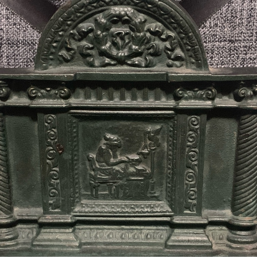 1 Vintage BETSY ROSS Sewing with Eagle/Scales of Justice Cast Iron Book End - Picture 3 of 7